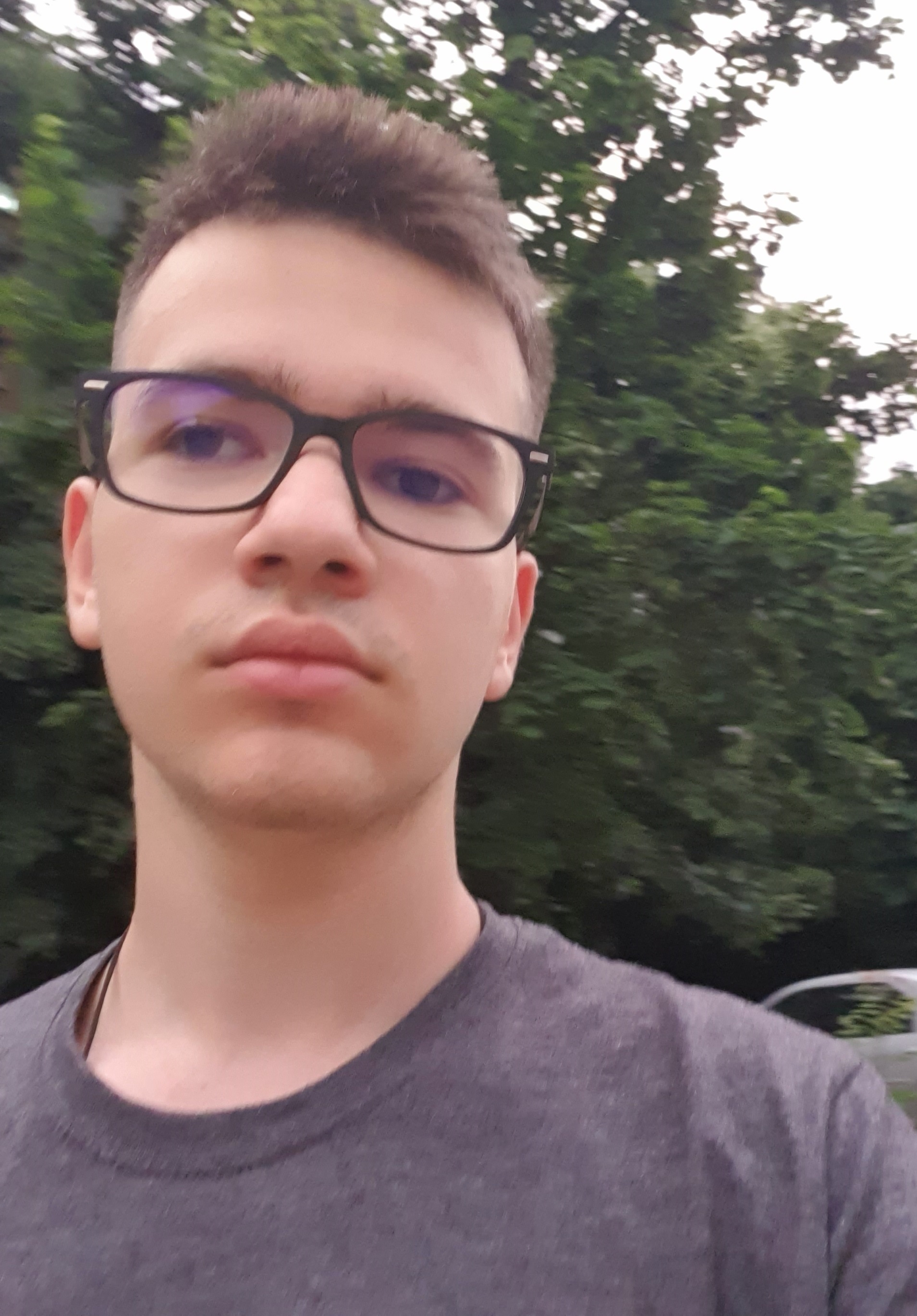 Cîntărețu Victor